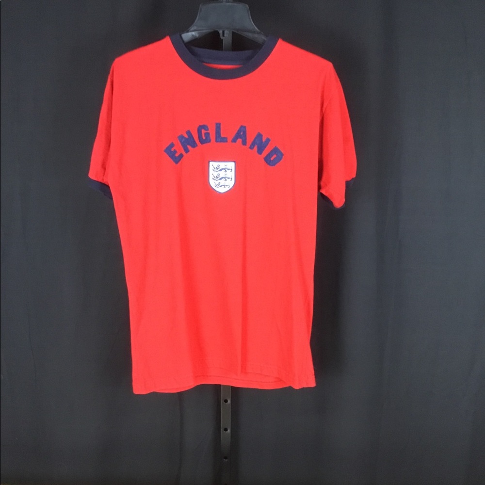Embroidered England world of soccer T-shirt large